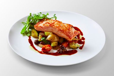 Grilled salmon 180 g